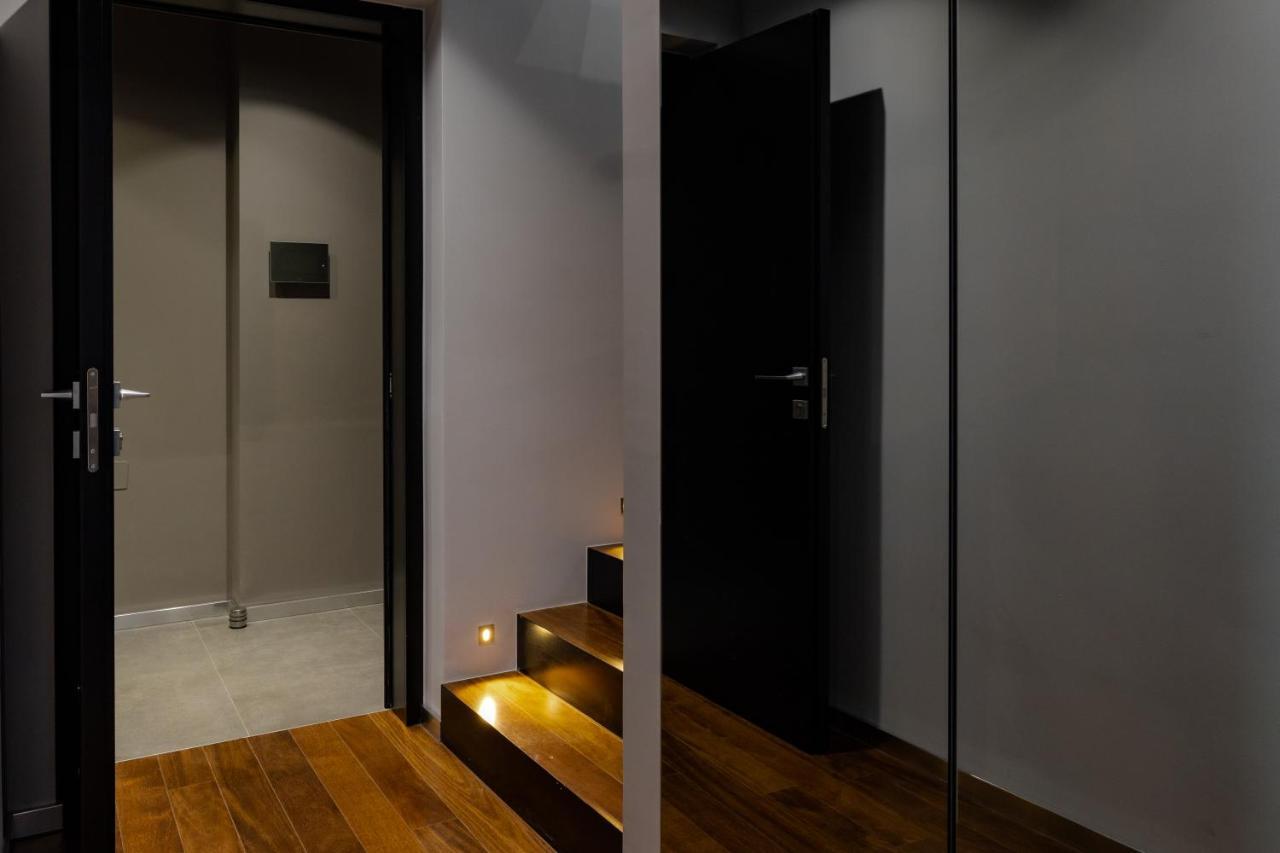 Roof 69 Rooms สปลิท ภายนอก รูปภาพ